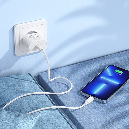 Сетевое зарядное устройство, 1 PD 20W (C109A), HOCO, Type-C to Lightning, белый