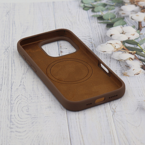 Чехол-накладка для iPhone 16 Pro, Silicon Case, магнитный (MagSafe), без лого, X-CASE, коричневый