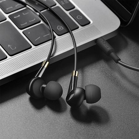Проводные наушники M58 Amazing universal earphones with mic, черные