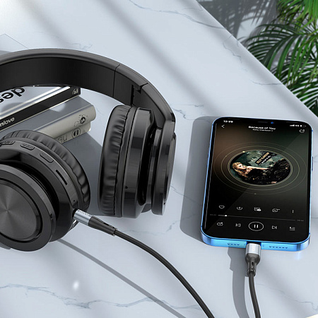 AUX Audio кабель 3,5 мм на Lightning, UPA22, HOCO, черный