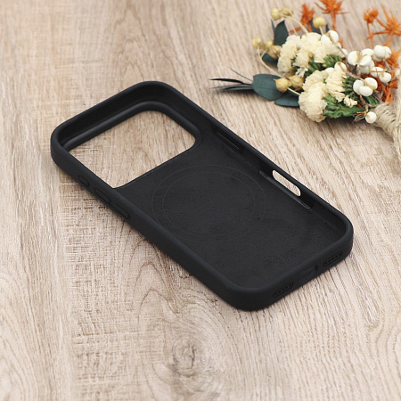 Чехол-накладка для iPhone 17 Pro, Silicon Case, магнитный (MagSafe), без лого, X-CASE, черный