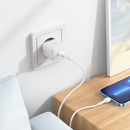 Сетевое зарядное устройство, 1 PD 30W (N32), HOCO, Type-C to Lightning, белый