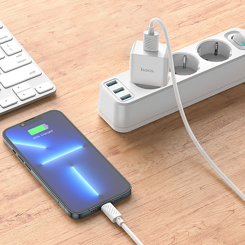 Сетевое зарядное устройство, 1 USB 2.1A (C106A), HOCO, Lightning, белый