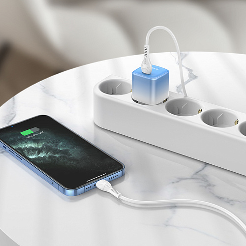 Сетевое зарядное устройство, 1 PD 20W + 1 USB 3.0 QC (C101A), HOCO, Type-C to Lightning, голубой с белым