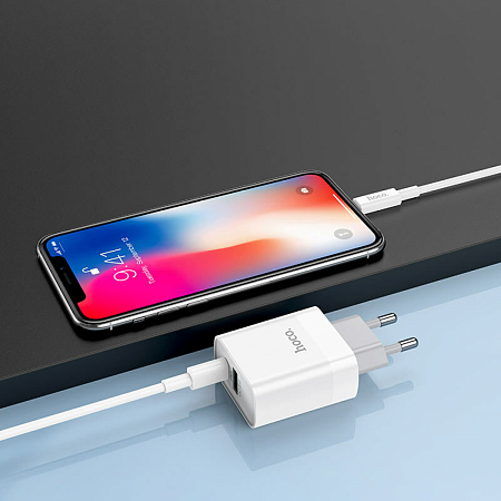 Сетевое зарядное устройство, 1 PD 20W + 1 USB 3.0 QC (C80A), HOCO, Type-C to Lightning, белый