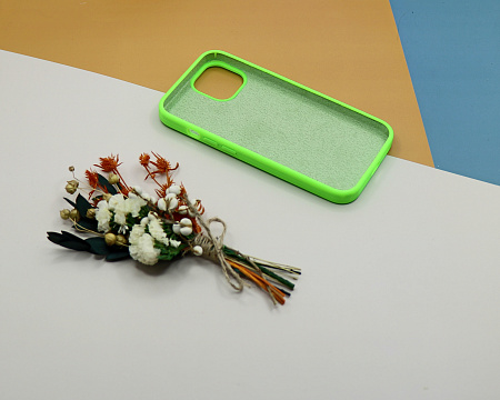 Чехол-накладка для iPhone 14, Silicon Case, без лого, ярко-зеленый