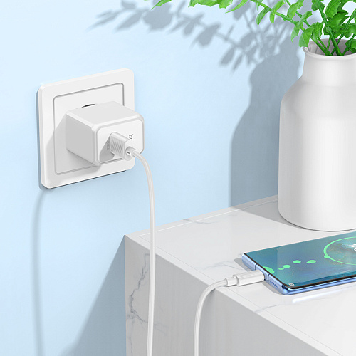 Сетевое зарядное устройство, 1 USB 3.0 QC 18W (CS12A), HOCO, Type-C, белый