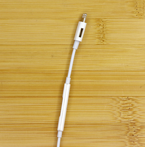 Переходник Lightning to наушники Jack+зарядка Lightning, MH024, с bluetooth, музыка, разговор, переключ гром-ти, белый