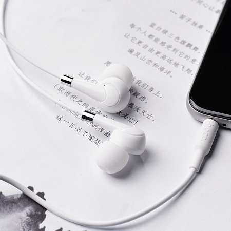 Проводные наушники M58 Amazing universal earphones with mic, hoco, белые