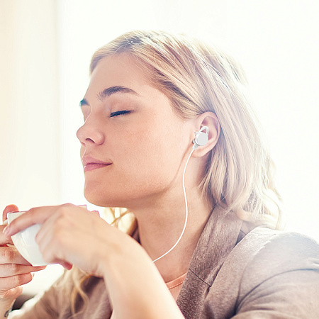 Проводные наушники M103, HOCO, Rhyme universal earphones, вакуумные с микрофоном, белые
