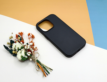 Чехол-накладка для iPhone 14 Pro, экокожа, магнитный (MagSafe), черный