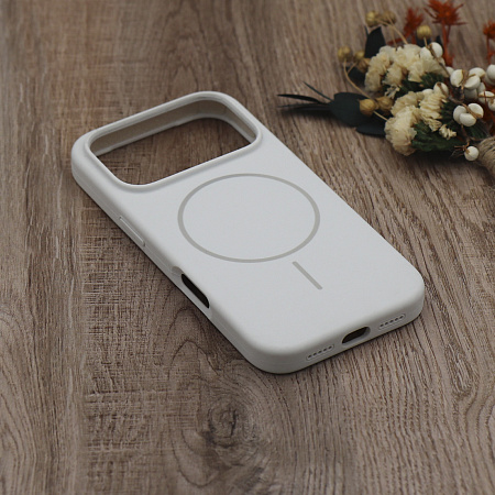 Чехол-накладка для iPhone 17 Pro, Silicon Case, магнитный (MagSafe), без лого, X-CASE, белый