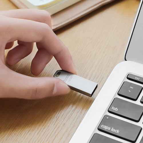 USB Flash Drive 16GB (UD4), Cкорость записи 6-10MB/S, Cкорость чтения 10-30MB/S