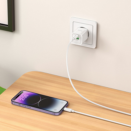 Сетевое зарядное устройство, 1 PD 30W + 1 USB 3.0 QC (C149A), HOCO, Type-C to Lightning, мини, белый